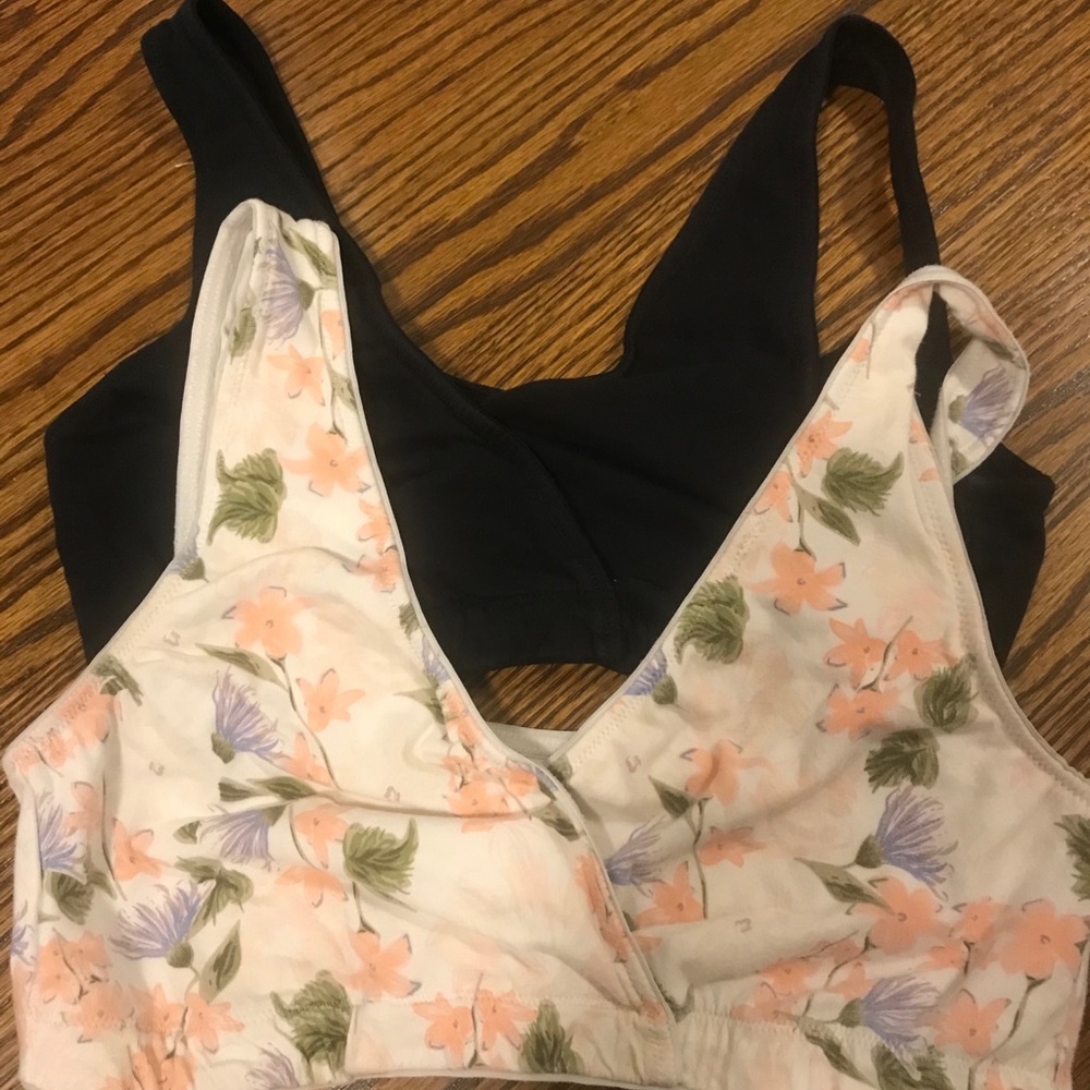 Motherhood nursing bras size small
